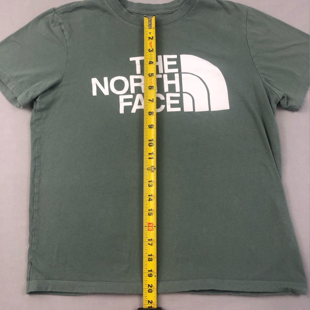 The North Face Women’s Graphic Tee - Picture 3 of 11